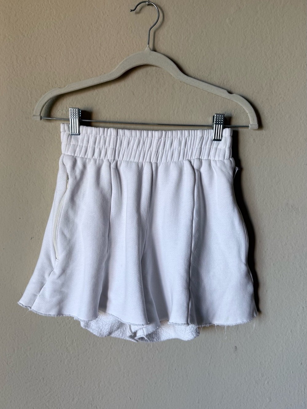 Good American White High-Waisted Shorts Size XS